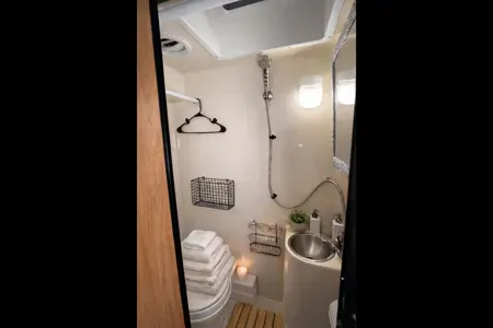 Meet “Wander” – Easy, Clean, Renovated 19' RV for New Travelers