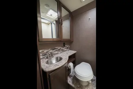 C11 Thor Luxury*NEW STARLINK WiFi-10 Sleeper-Bunks-2SlideOuts-Private Suite