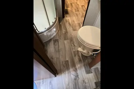 Resort at Lake Selmac RV Cottage