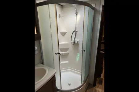 Resort at Lake Selmac RV Cottage