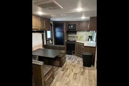 Resort at Lake Selmac RV Cottage