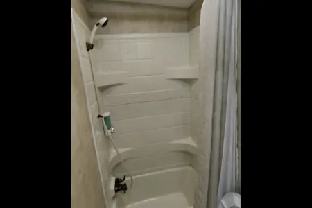 HOT TUB on board, ALL 5 Star Reviews!