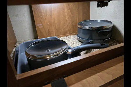 HOT TUB on board, ALL 5 Star Reviews!