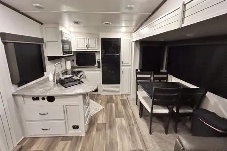 Spacious Keystone 5th Wheel