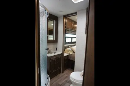 Spacious Family RV Escape! Jayco Redhawk 31F - Bunkhouse Class C