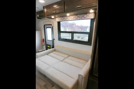 Spacious Family RV Escape! Jayco Redhawk 31F - Bunkhouse Class C