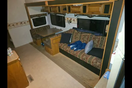 Jessy's Fleetwood Prowler Fifth Wheel