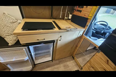 The Roaming Tabby Camper Van