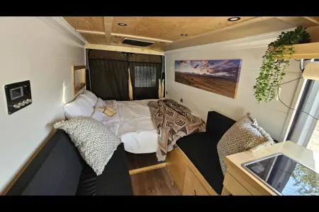 The Roaming Tabby Camper Van