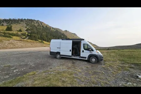 The Roaming Tabby Camper Van