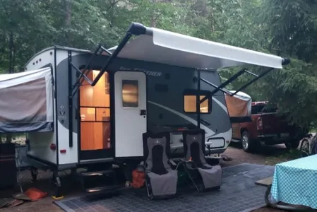 Jayco x17z Jay Feather Hybrid