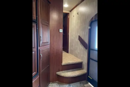 Eric And Christa's Winnebago Lite 5 Fifth Wheel