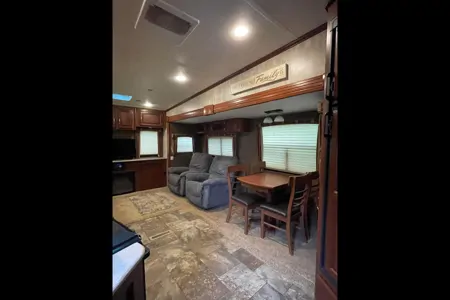 Eric And Christa's Winnebago Lite 5 Fifth Wheel
