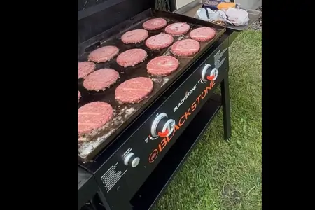 Bibi Freedom • Della Terra - 2022