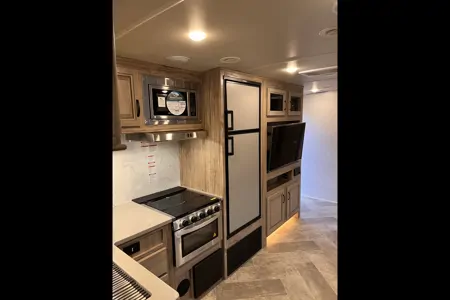 Shayne 's Palomino Solaire 258rbs Travel Trailer