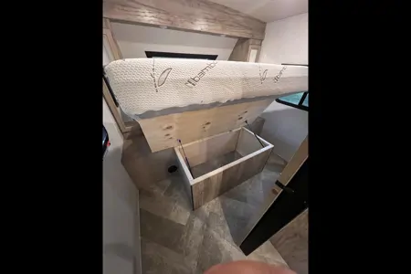 Shayne 's Palomino Solaire 258rbs Travel Trailer