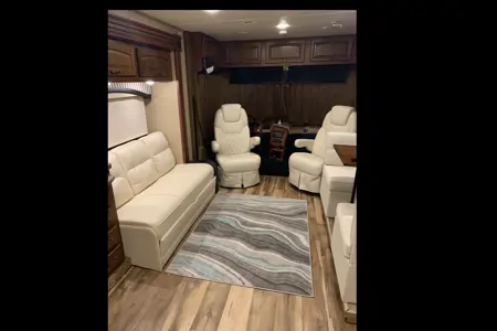 vic's Jayco Precept Class A