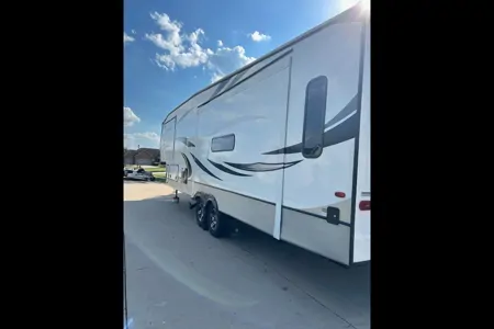 Lisa's Keystone Cougar Fifth Wheel