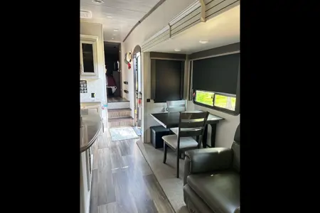 Lisa's Keystone Cougar Fifth Wheel