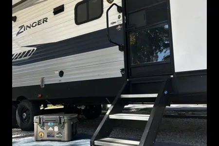 The Hitch Hiker Bunk House