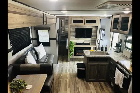 The Hitch Hiker Bunk House