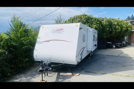 T&Z's Country Camper (27ft Travel Trailer)