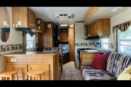 T&Z's Country Camper (27ft Travel Trailer)