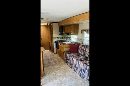 T&Z's Country Camper (27ft Travel Trailer)
