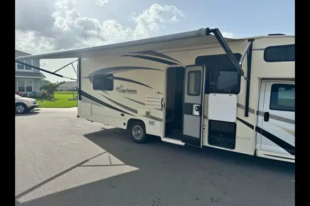 Family RV + Free E-Bike! 2017 Coachmen 27QB