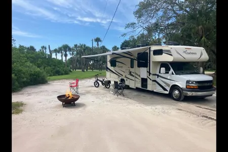 Family RV + Free E-Bike! 2017 Coachmen 27QB