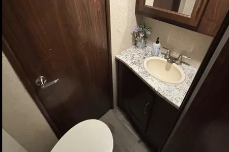 Akers Ridge RV Cottage