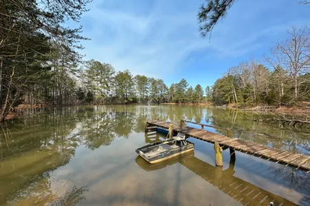 Akers Ridge RV Cottage