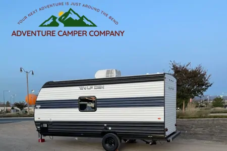 Skyview Voyager sleeps 5 pet friendly!