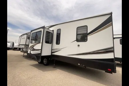 Bryan's Forest River Sabre 37fbt Fifth Wheel