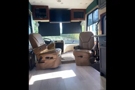 Newmar class A TOY HAULER Class A CL37