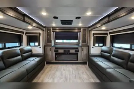 Premium Keystone Montana Fifth Wheel