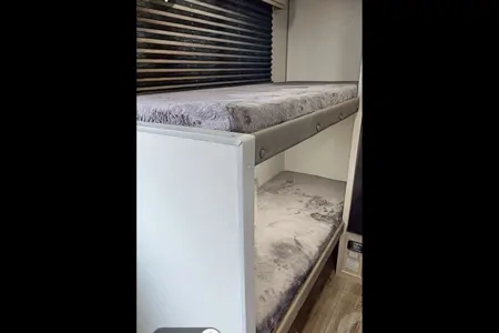 Jefsn Coachmen Catalina Travel Trailer