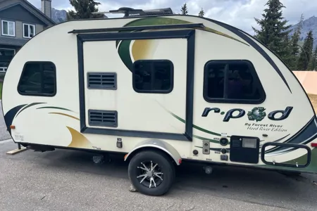 Geoff's 2013 RPod 178 Travel Trailer
