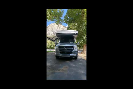 Bella Vita: Your Rolling Retreat
