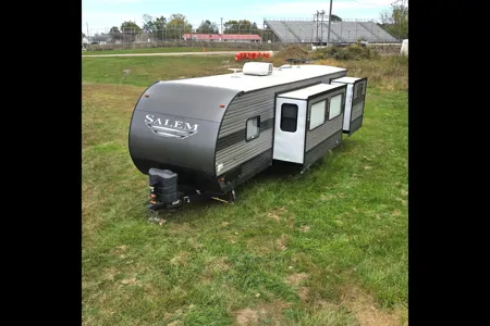 Fireside RV's 2019 Forest River Salem 32BHDS Bunkhouse - LMI1558