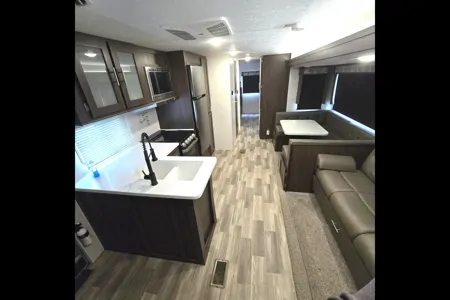 Fireside RV's 2019 Forest River Salem 32BHDS Bunkhouse - LMI1558