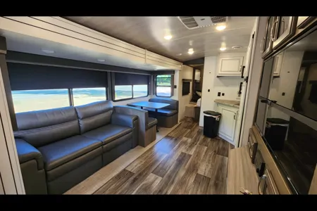Rick's Cougar Half-Ton Travel Trailer