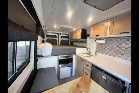 2020 Off-Grid 4-Season Camper – Fully Loaded, Ski & Snow Ready