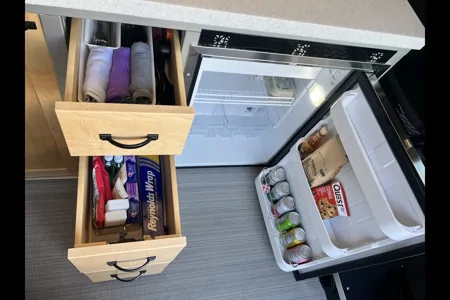 2020 Off-Grid 4-Season Camper – Fully Loaded, Ski & Snow Ready