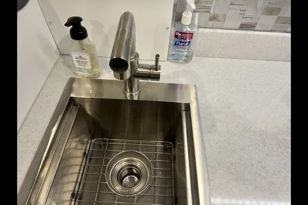 2020 Off-Grid 4-Season Camper – Fully Loaded, Ski & Snow Ready