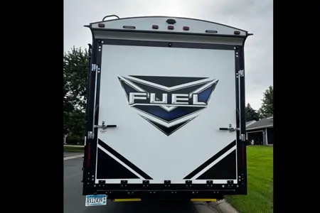 Monique's Heartland Fuel 287 Toy Hauler