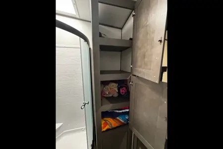 Monique's Heartland Fuel 287 Toy Hauler
