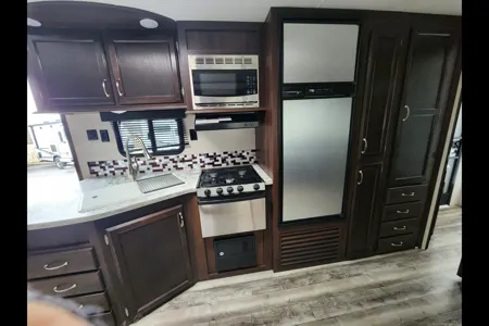 Cat's Jayco Jayflight Travel Trailer