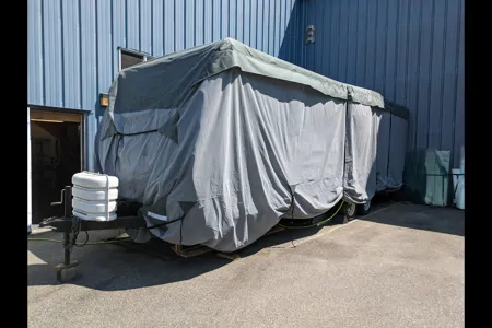 camper trailer (stationary)