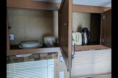 camper trailer (stationary)